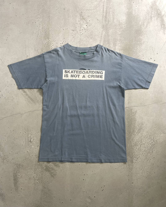 90's SANTA CRUZ "SKATEBOARDING IS NOT A CRIME" プリントTシャツ 両面プリント 表記M USA製 サンタクルズ