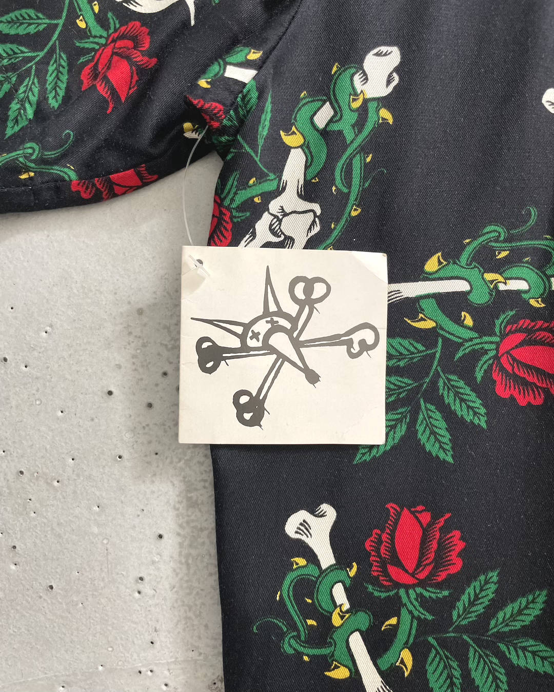 "DEADSTOCK" 90’s Powell Peralta "Rose & Born" ループカラー アロハシャツ 総柄 表記M レーヨン パウエル