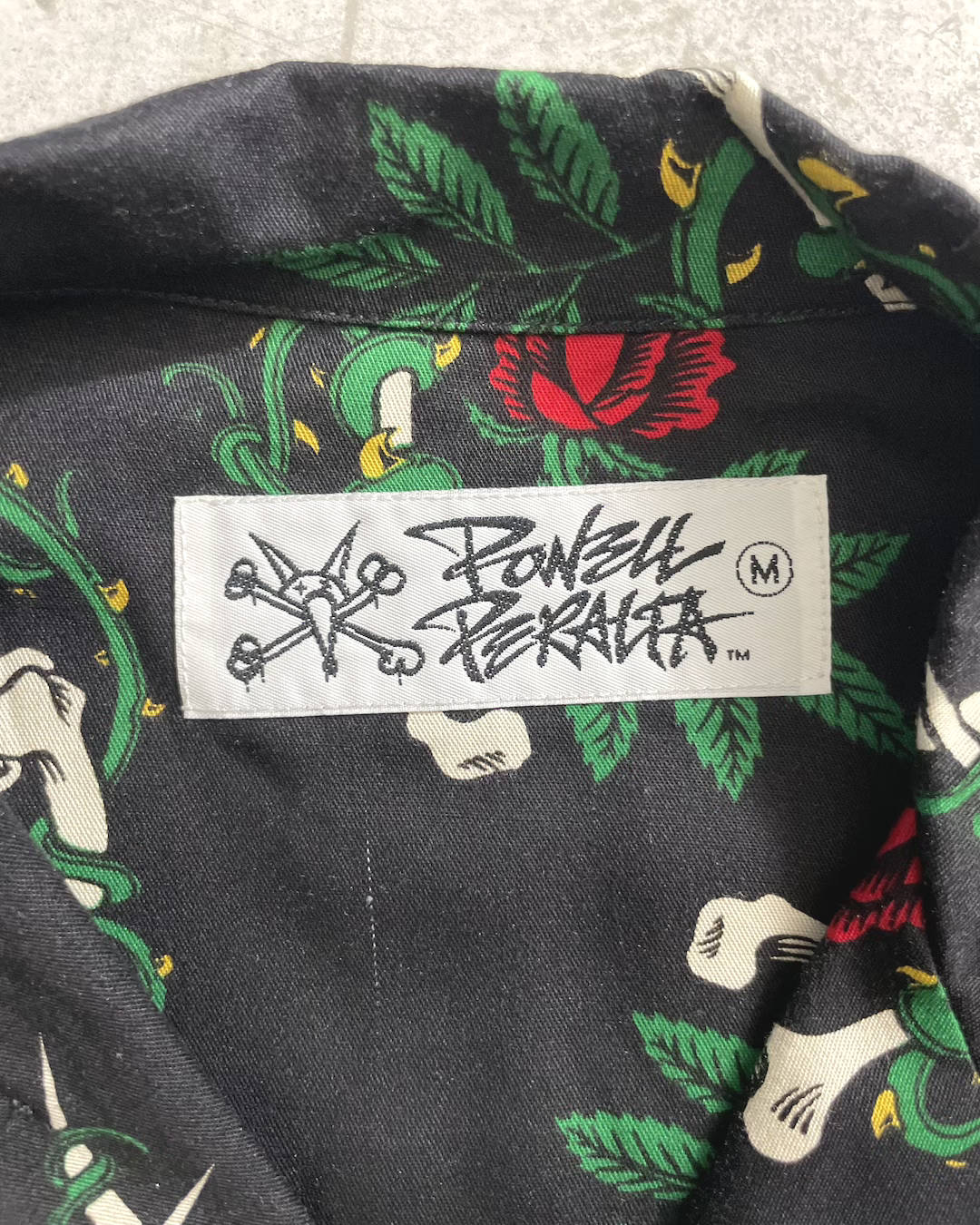 "DEADSTOCK" 90’s Powell Peralta "Rose & Born" ループカラー アロハシャツ 総柄 表記M レーヨン パウエル