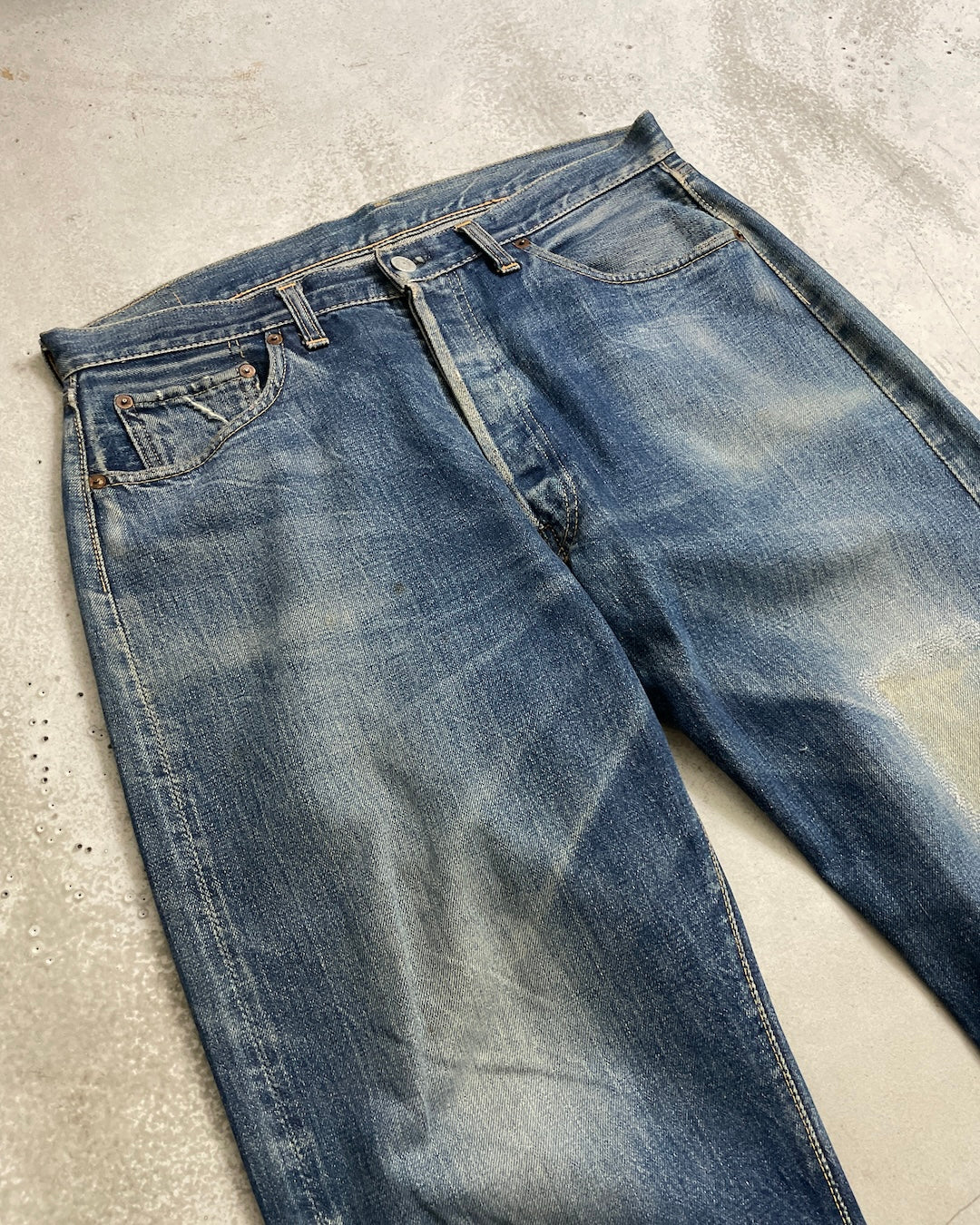50's Levi's 501XX BIGE ボタン裏J オフセット ウエストシングル フロントVステッチ 赤耳 W35 L31