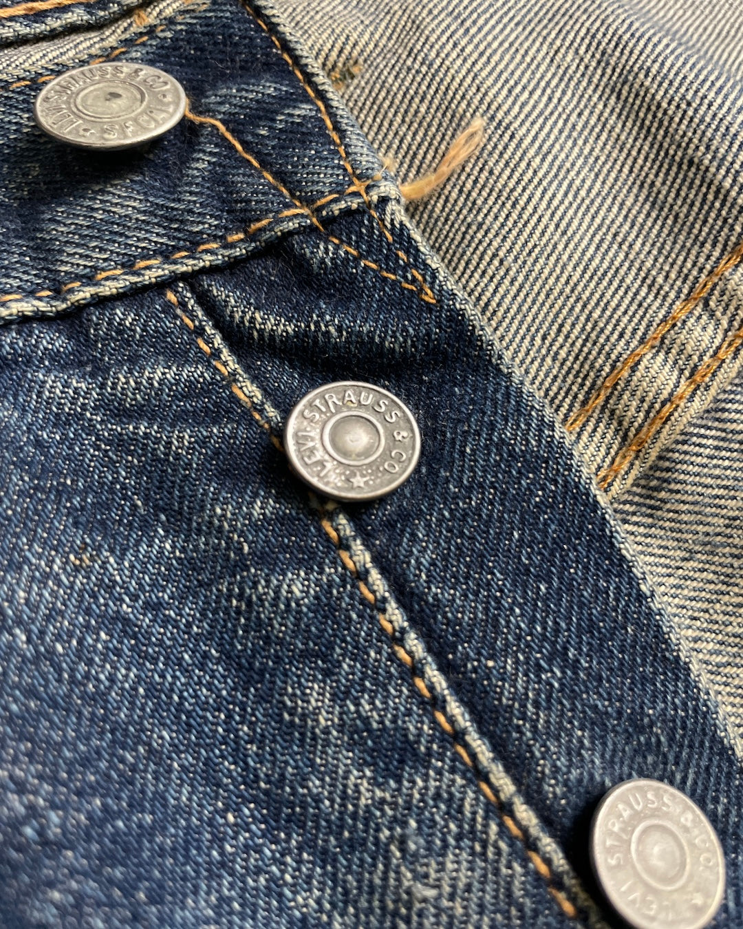50's Levi's 501XX BIGE ボタン裏J オフセット ウエストシングル フロントVステッチ 赤耳 W35 L31