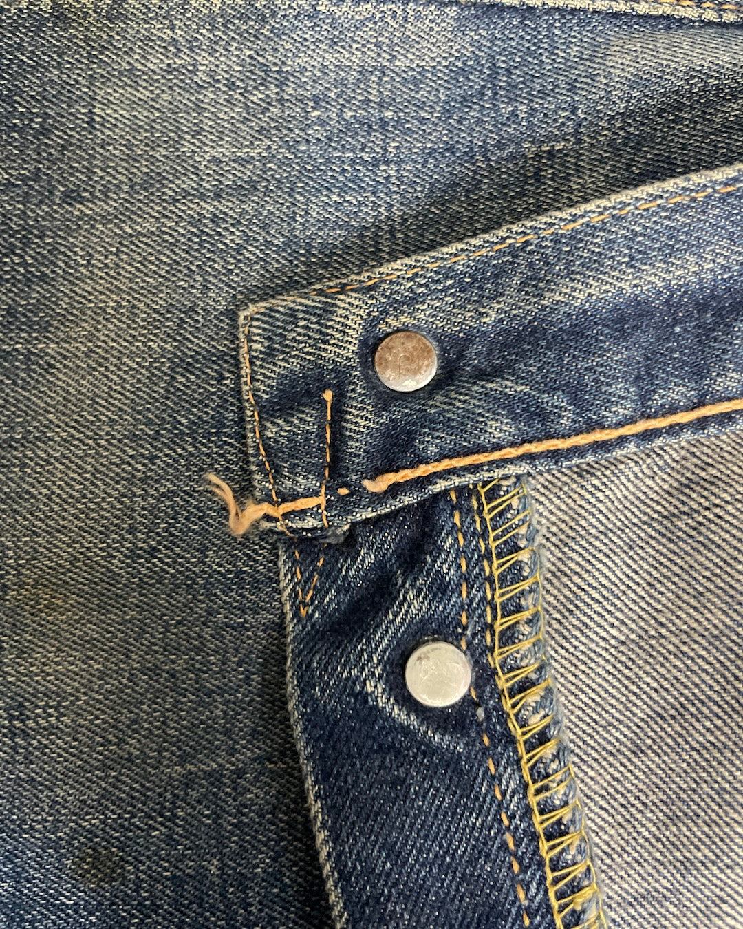 50's Levi's 501XX BIGE ボタン裏J オフセット ウエストシングル フロントVステッチ 赤耳 W35 L31