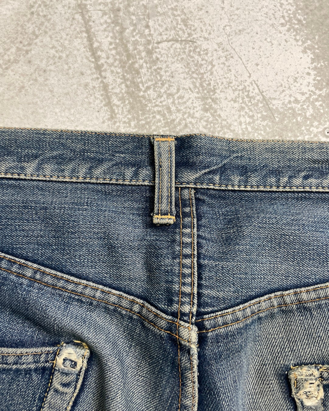 50's Levi's 501XX BIGE ボタン裏J オフセット ウエストシングル フロントVステッチ 赤耳 W35 L31