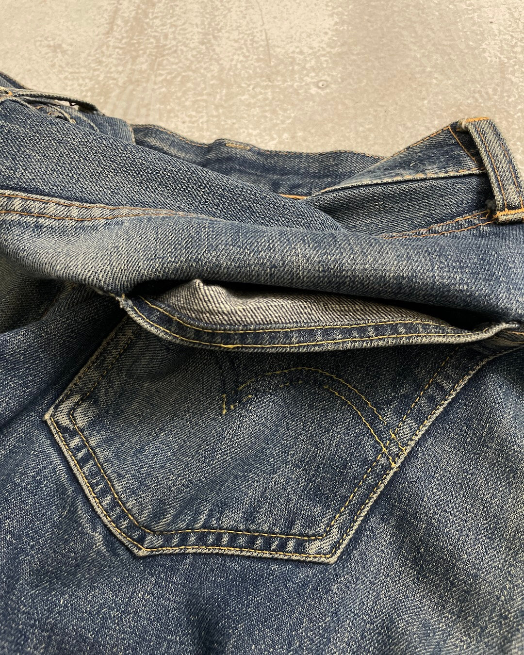 50's Levi's 501XX BIGE ボタン裏J オフセット ウエストシングル フロントVステッチ 赤耳 W35 L31