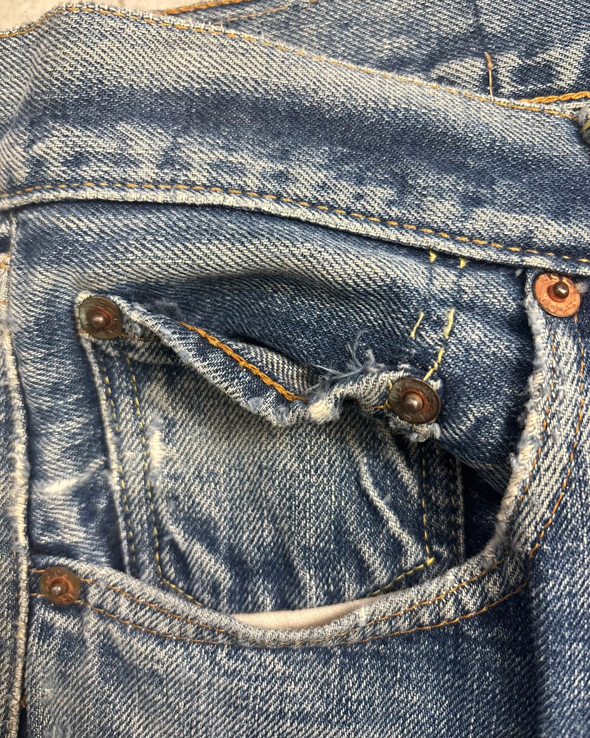 60's Levi's 501 BIGE ボタン裏6 ウエストチェーン 平行ステッチ W30 L26 リーバイス