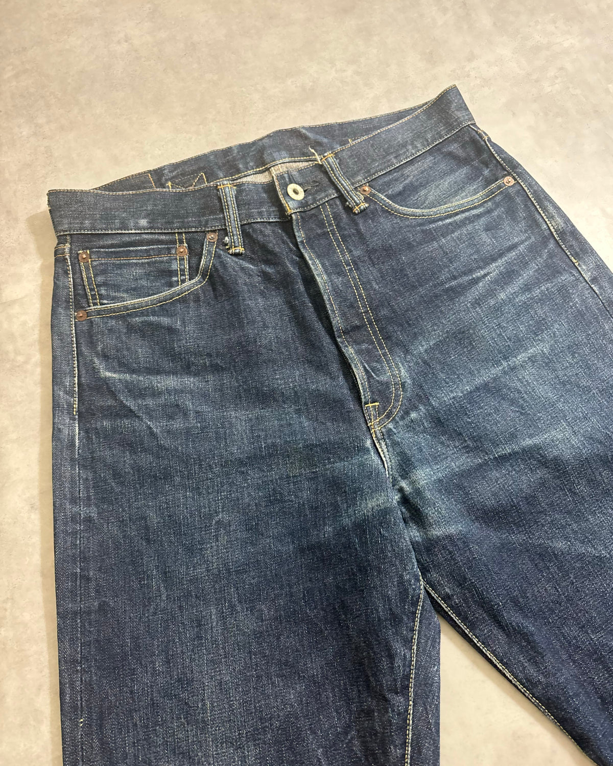 00's TENDERLOIN デニムパンツ  表記W30 L29 日本製 テンダーロイン　隠しリベット シンチバック イエローステッチ ドーナツボタン