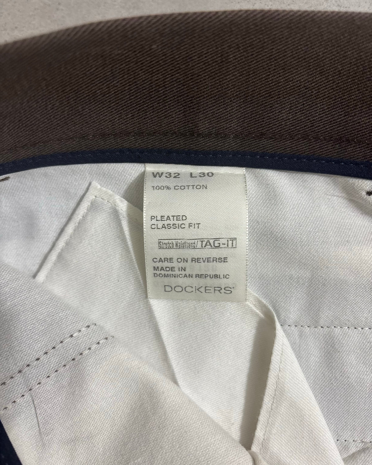 00's DOCKERS チノパンツ 表記W32 L30 2タック ドッカーズ リーバイス